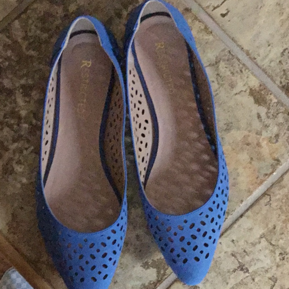 Blue Flat